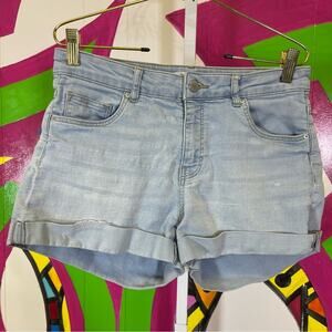 H&M, Denim Shorts. Size 6. In good used condition.